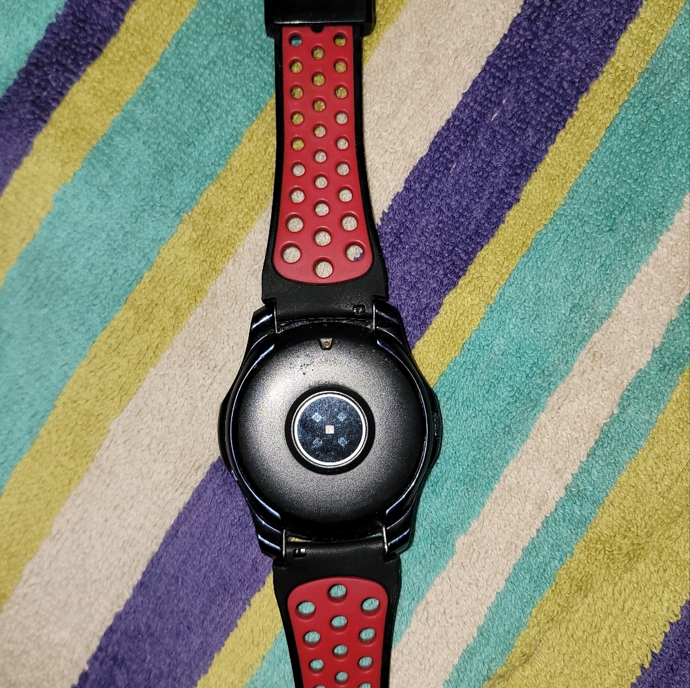 Galaxy watch - Picture 3 of 3